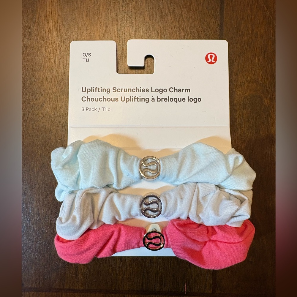Lululemon NWT Uplifting Scrunchies Logo Charm Trio